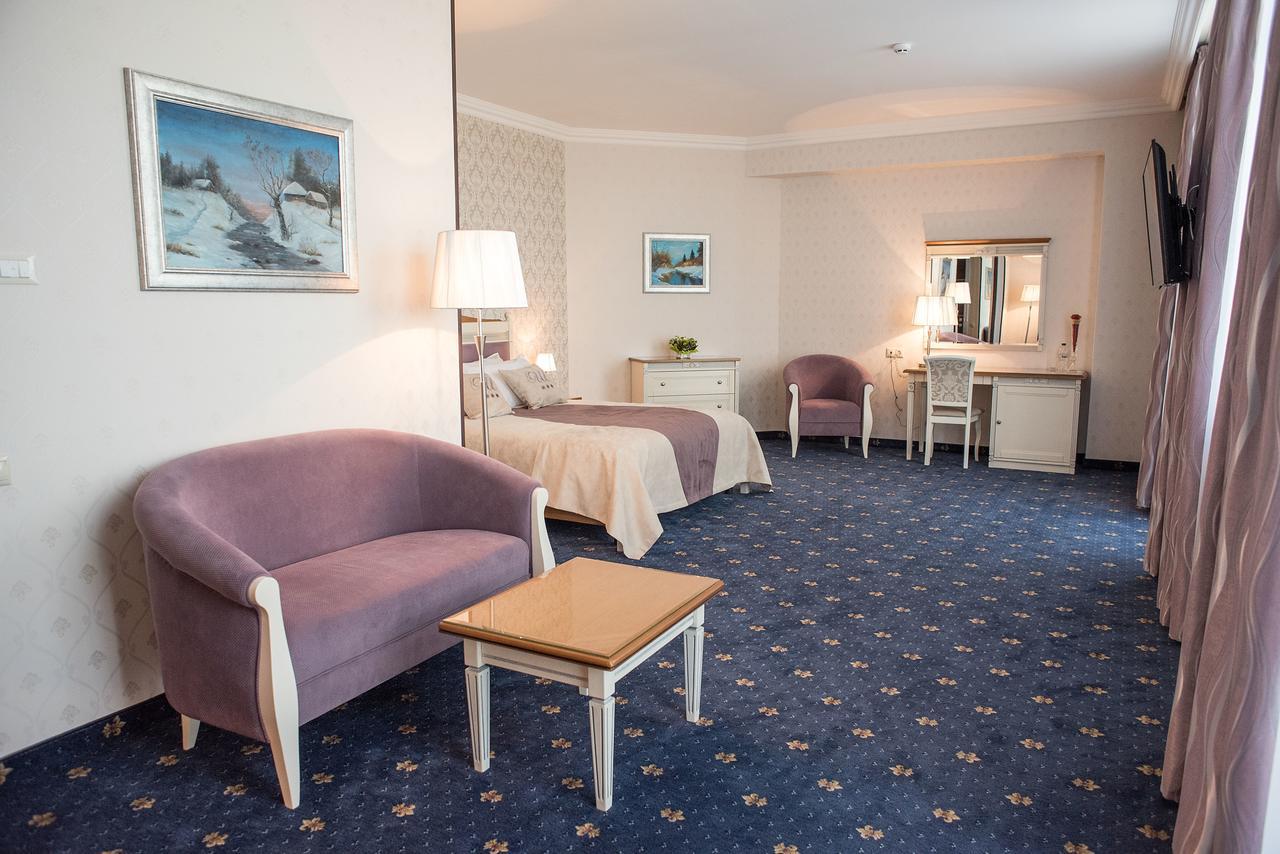 Shato Hotel 3*